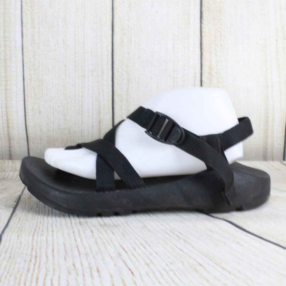 CHACO Z/Cloud Classic Toe Hug Sport Sandals Size 9